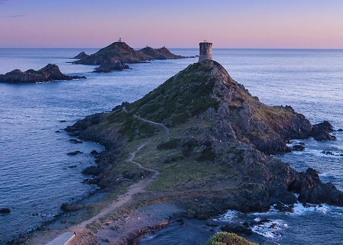 Appartement T2 Avec Piscine Chauffée - Vue Exceptionnelle Sur La - Parking&wifi - à 50m Ajaccio (Corsica)