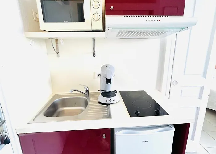 T2 Avec Piscine Chauffée - Vue Exceptionnelle Sur La - Parking&wifi - à 50m Ajaccio (Corsica)